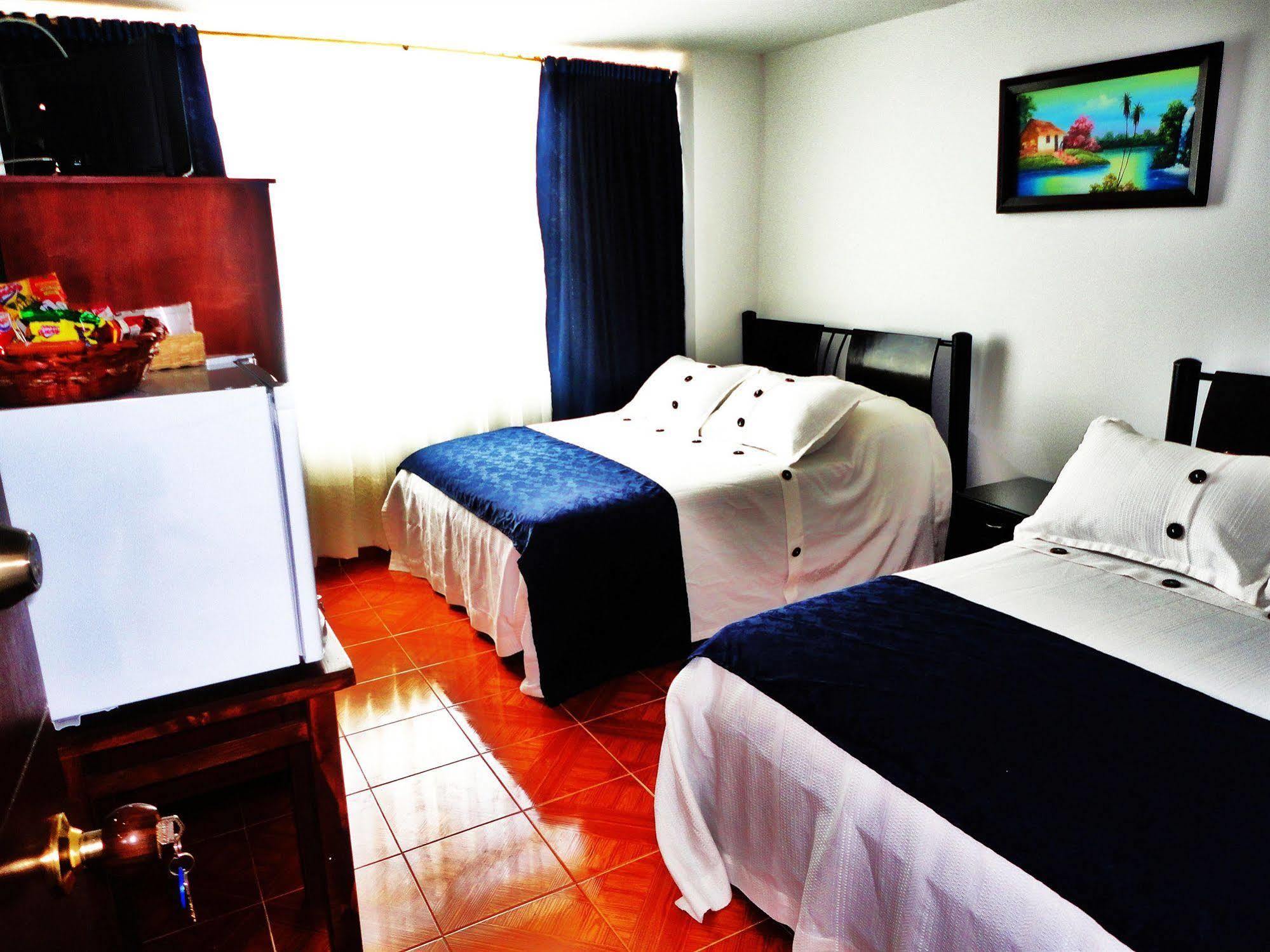 Hotel Casa Sarita Богота Екстериор снимка